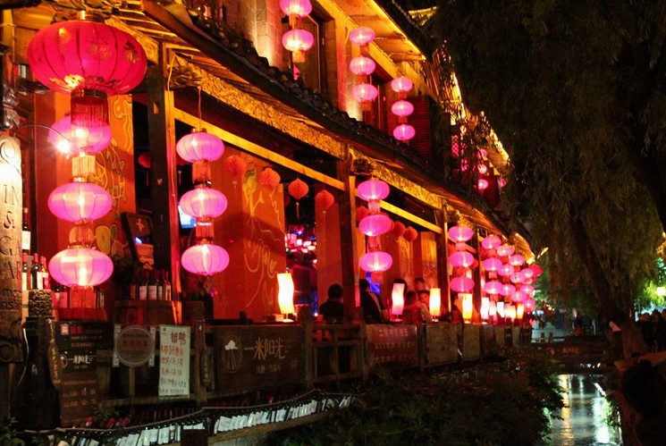 艳遇之都的宣传语