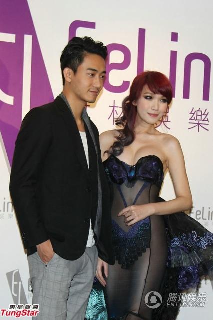 台名模刘熏爱透视裙仅遮三点像在穿情趣睡衣,微博回应“我知道你没有本钱穿!我原谅你”